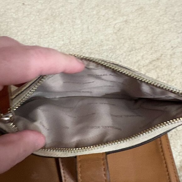 Michael Kors Jet Set Travel Large Wristlet Wallet โ Brown MK Logo - Picture 13 of 16